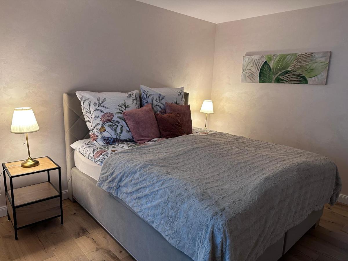 Fewo By Hd Mit Parkplatz, Wallbox, Wintergarten Bad Salzuflen Luaran gambar