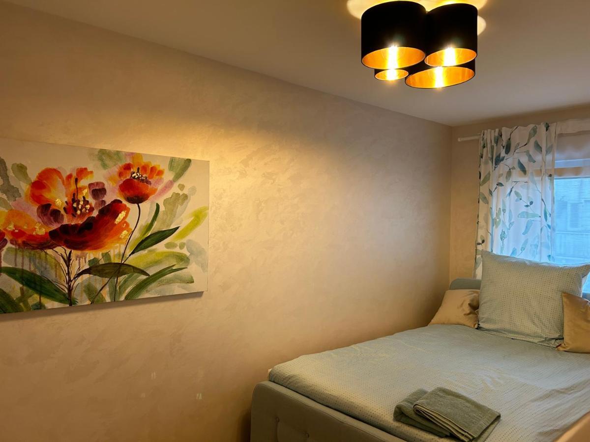 Fewo By Hd Mit Parkplatz, Wallbox, Wintergarten Bad Salzuflen Luaran gambar